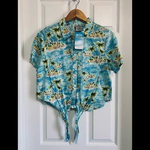 BNWT WOMEN'S CORONA BEER CROP TOP ISLAND WAIST TIE BUTTON SHIRT SIZE LARGE (L)